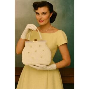 Vintage Hong Kong 1960s floral Beaded Handbag CLEAN